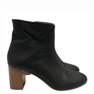 Soludos Venetian Black Leather Round Toe Booties‎